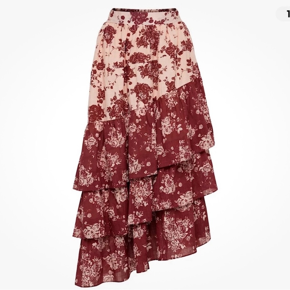 Asymmetrical Red and Pink Skirt - Picture 2 of 7